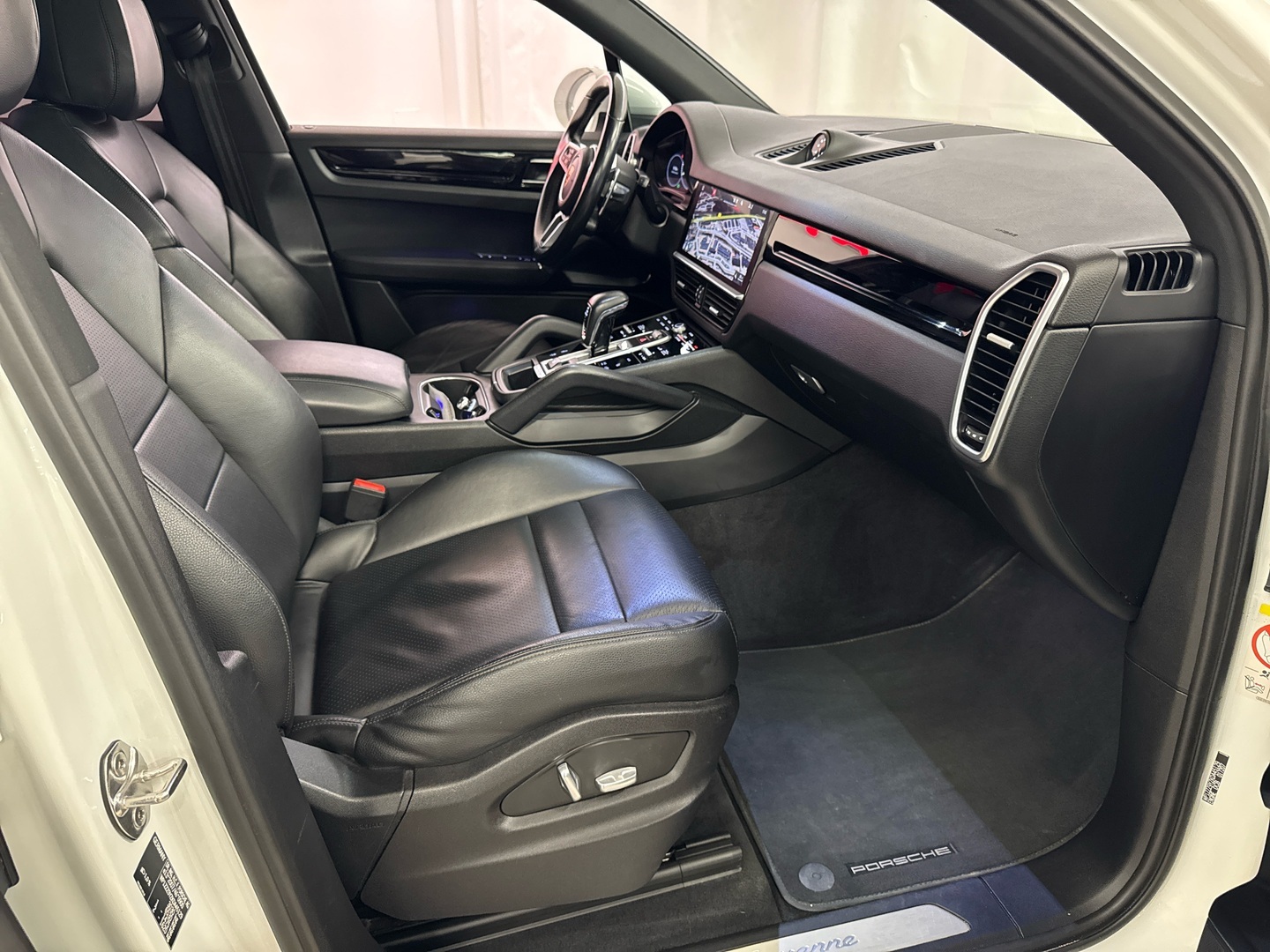 PORSCHE Cayenne 2018