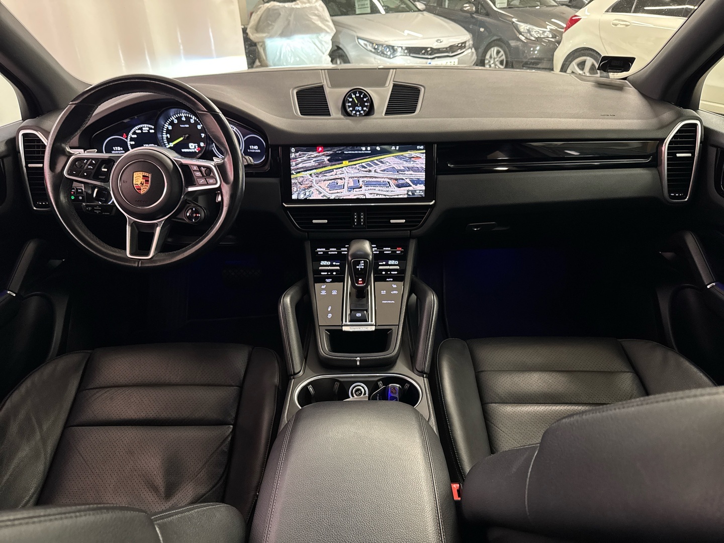 PORSCHE Cayenne 2018