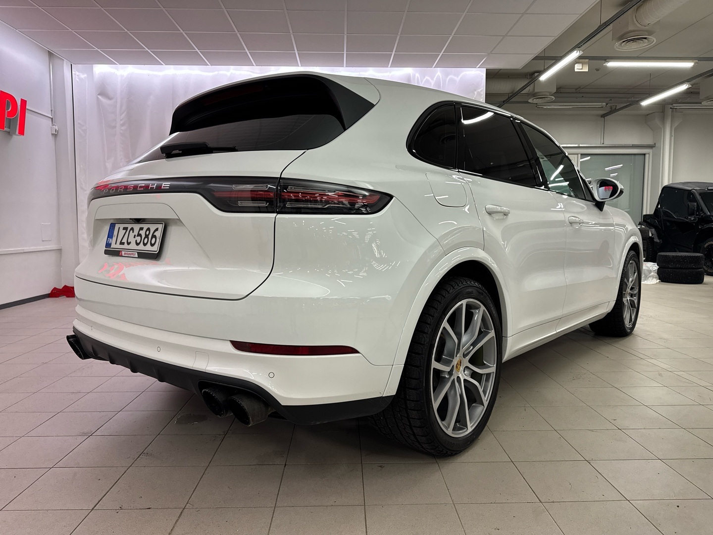 PORSCHE Cayenne 2018