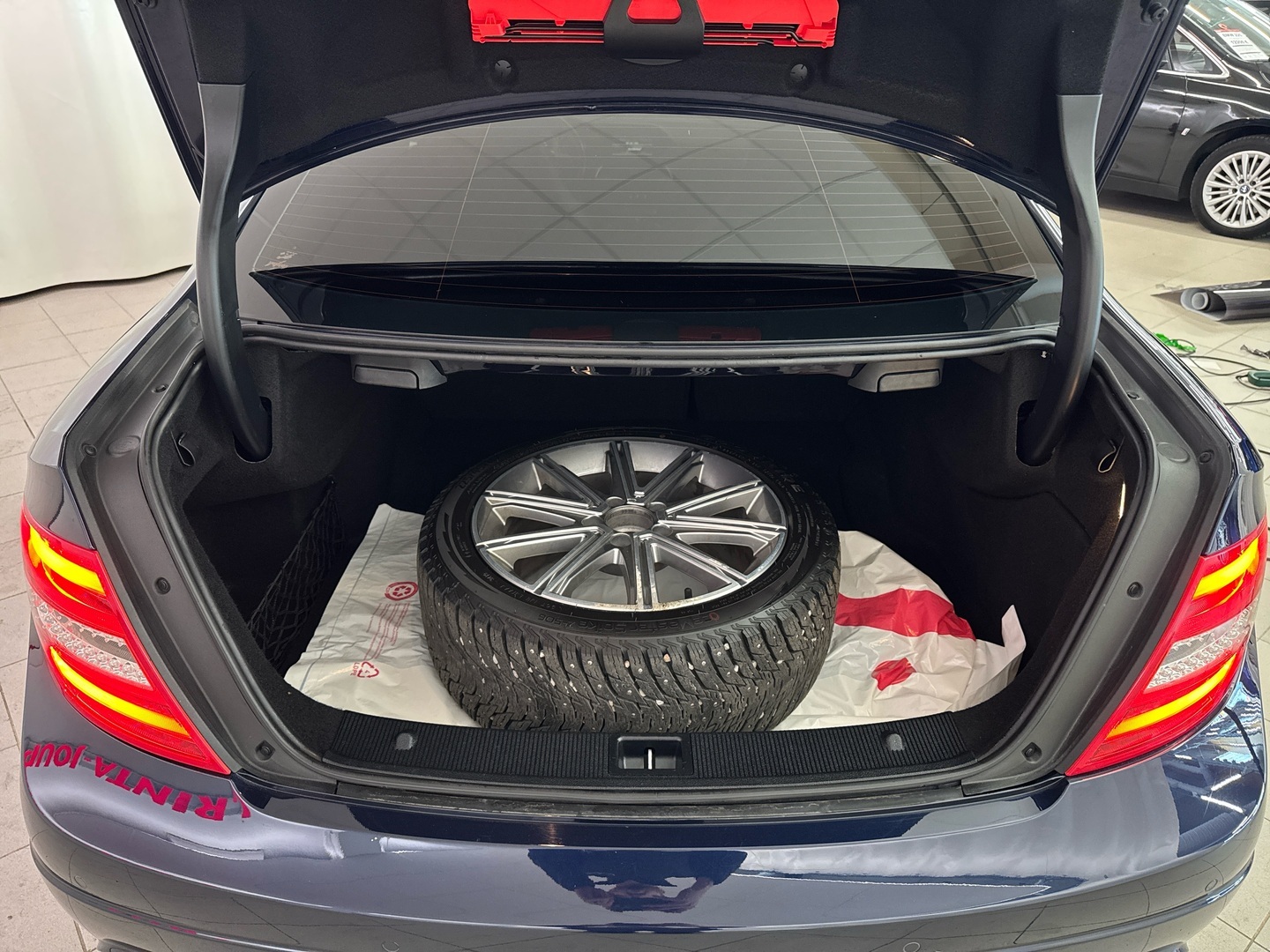 MERCEDES-BENZ C 2012