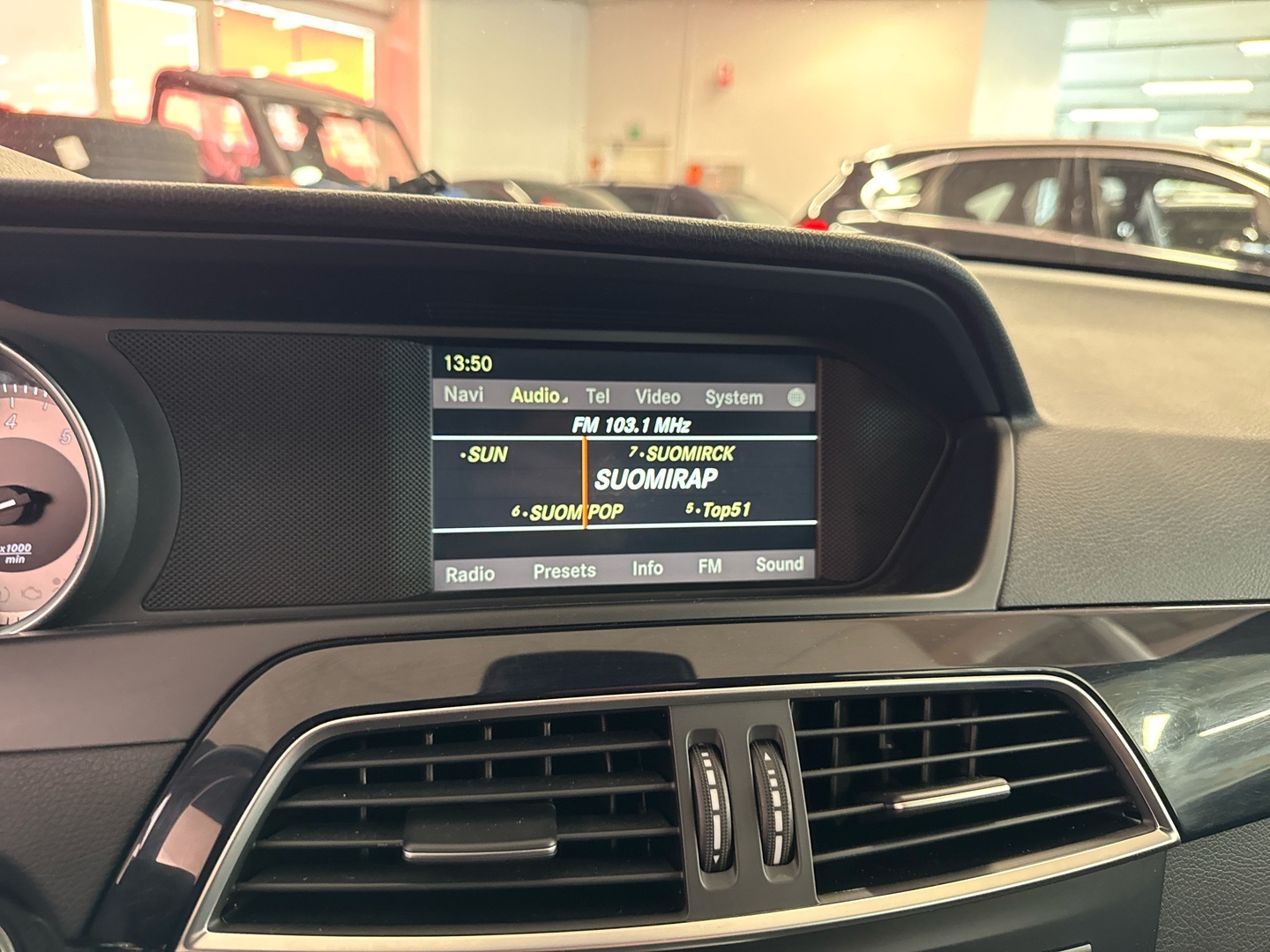 MERCEDES-BENZ C 2012