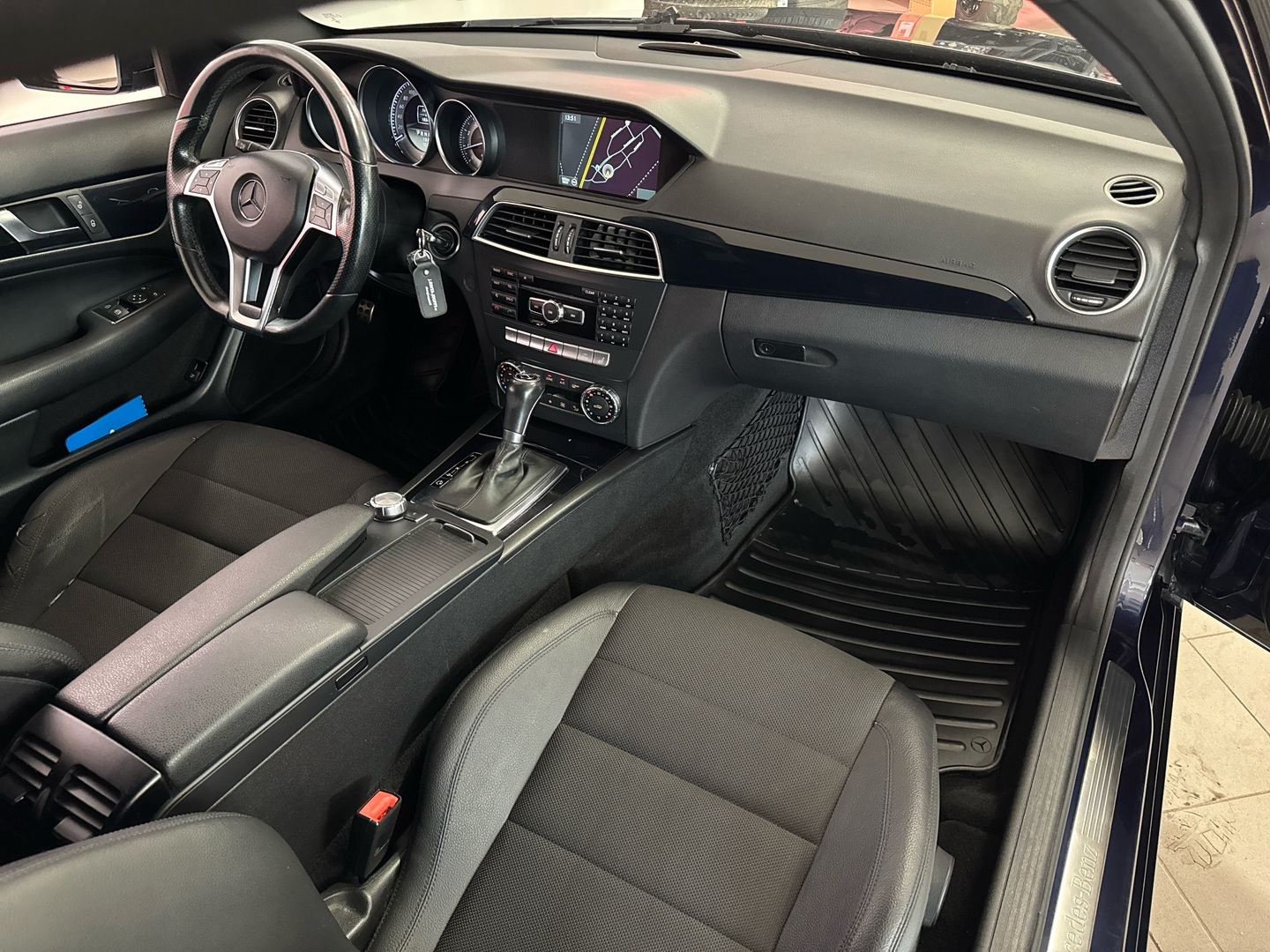 MERCEDES-BENZ C 2012