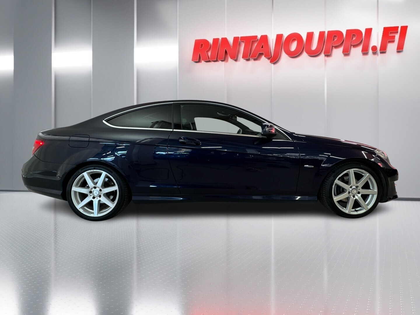 MERCEDES-BENZ C 2012