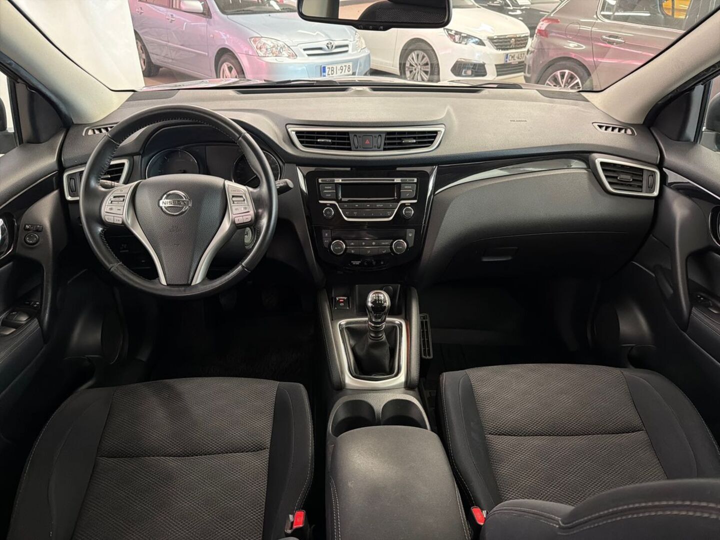NISSAN Qashqai 2015