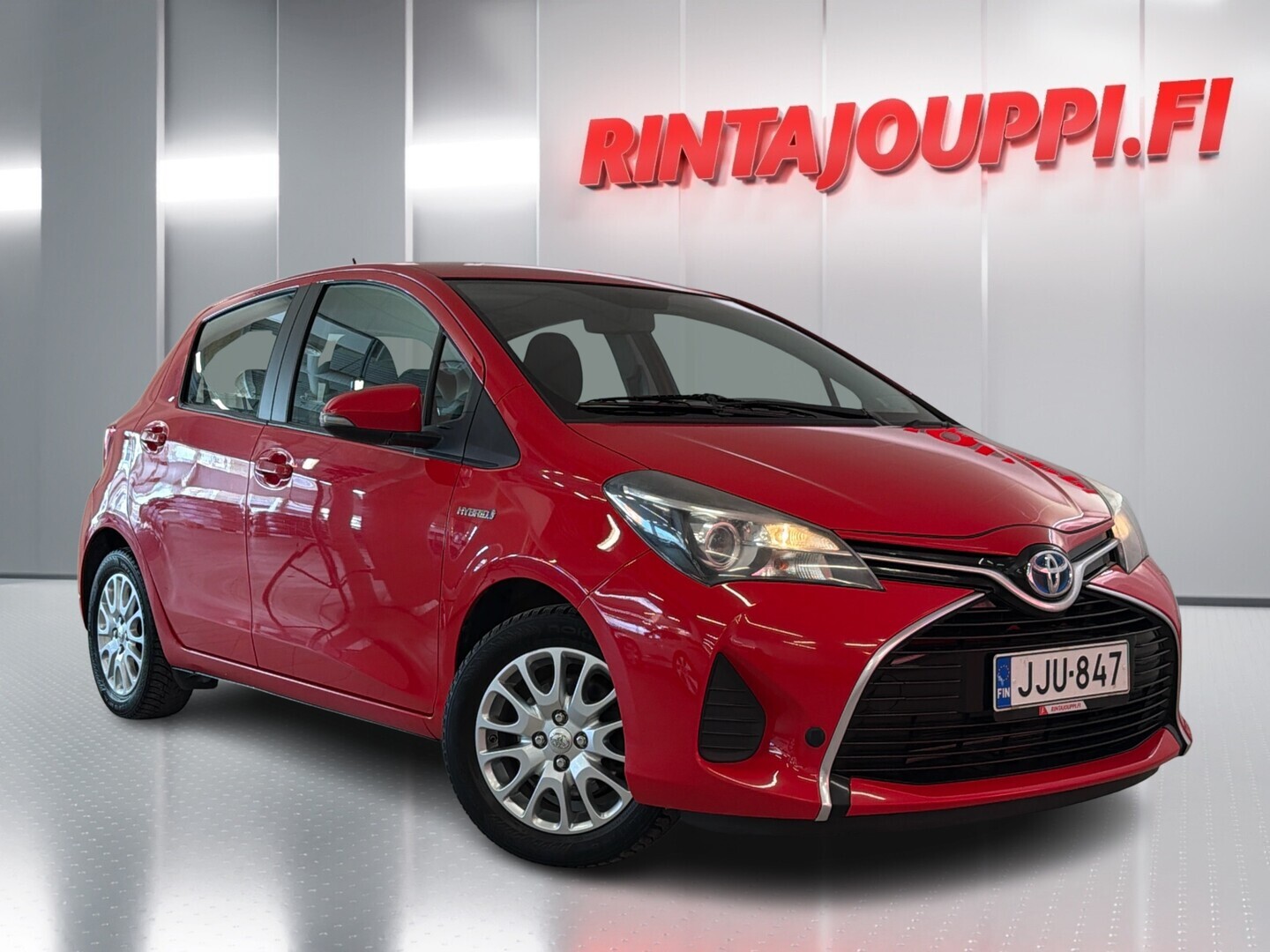 TOYOTA Yaris 2015