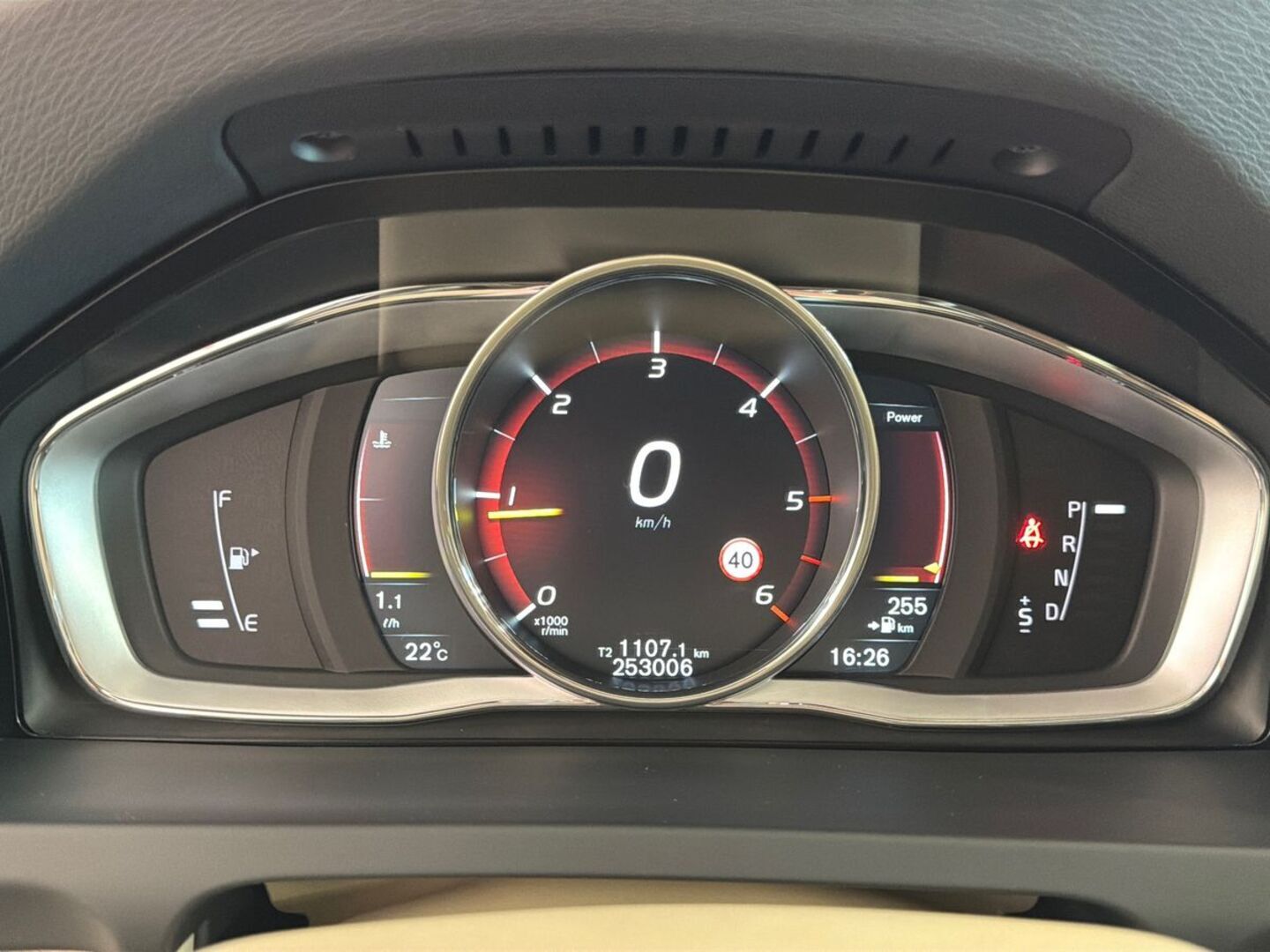 VOLVO V60 27