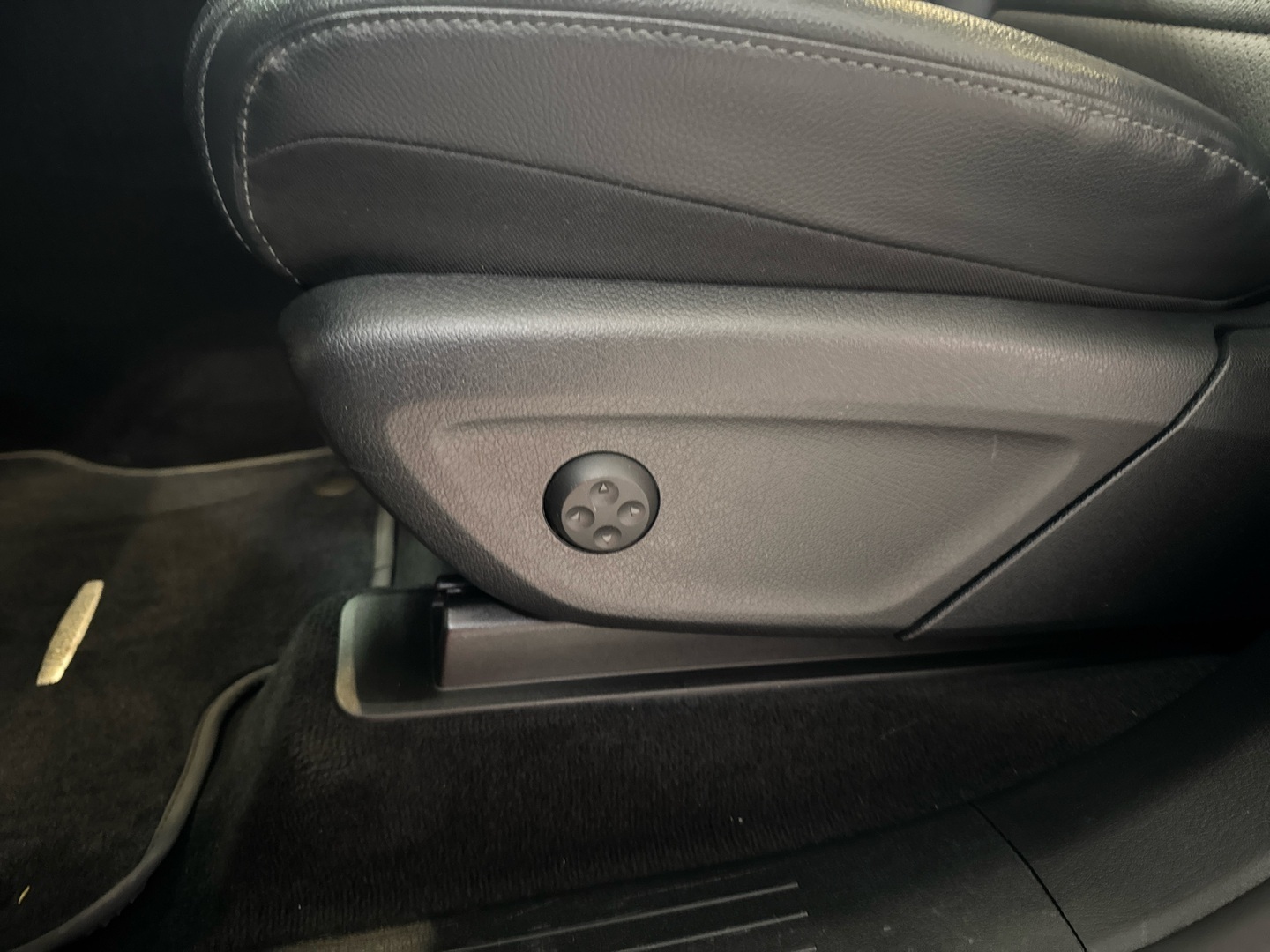 MERCEDES-BENZ GLE 2021