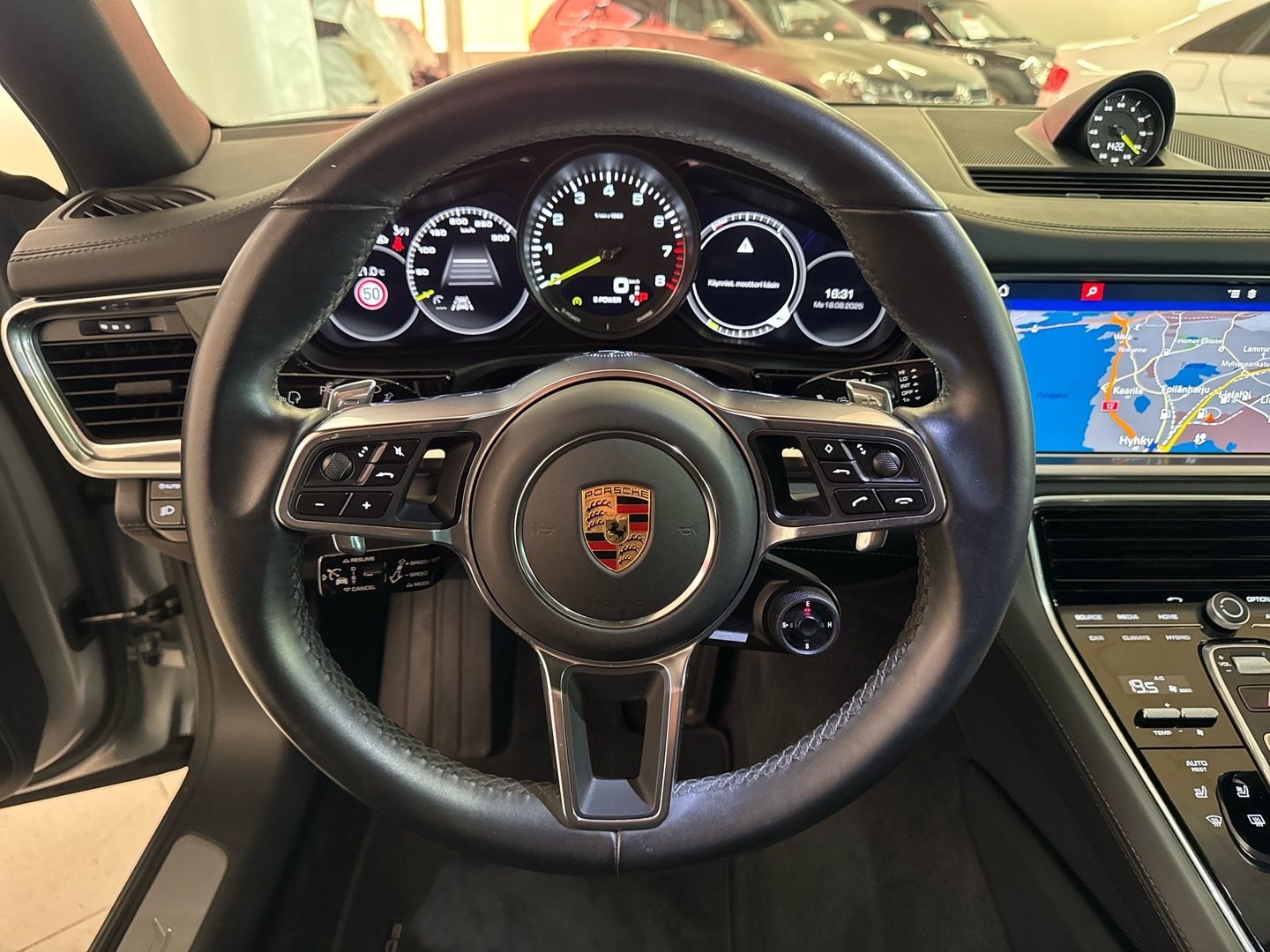 PORSCHE Panamera 2019