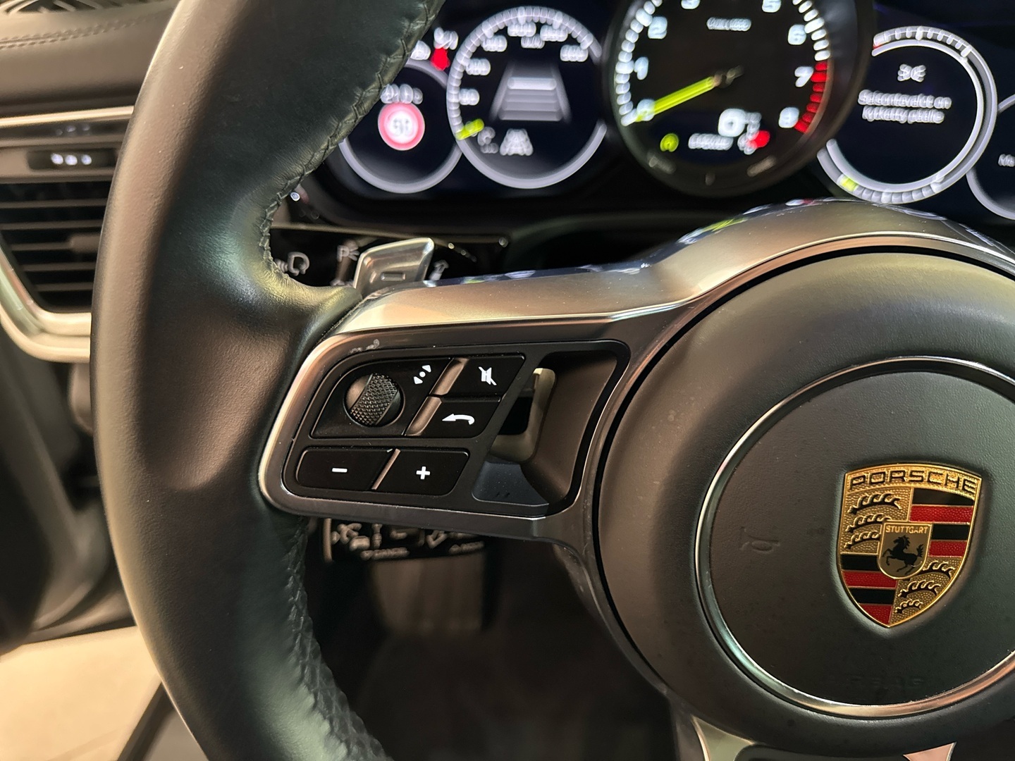 PORSCHE Panamera 2019