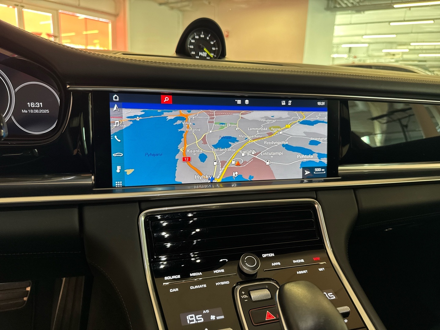 PORSCHE Panamera 2019