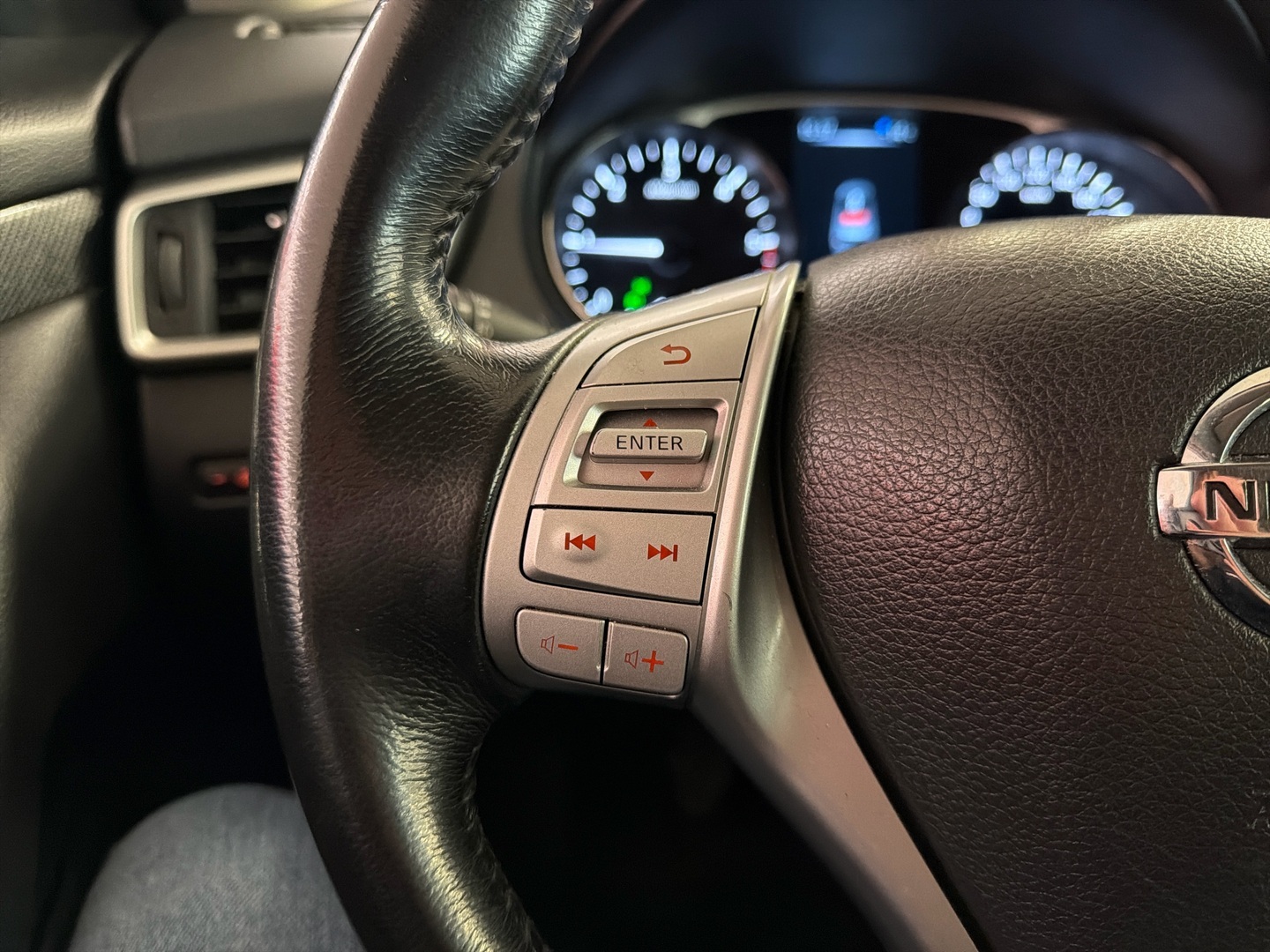 NISSAN X-Trail 2016
