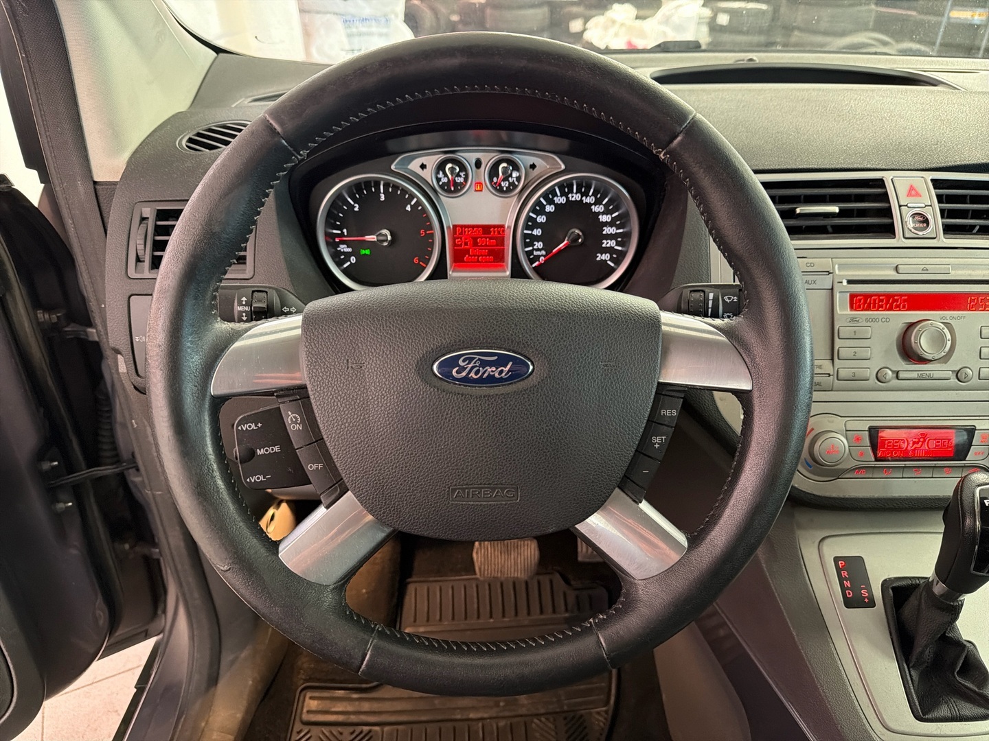 FORD Kuga 2012