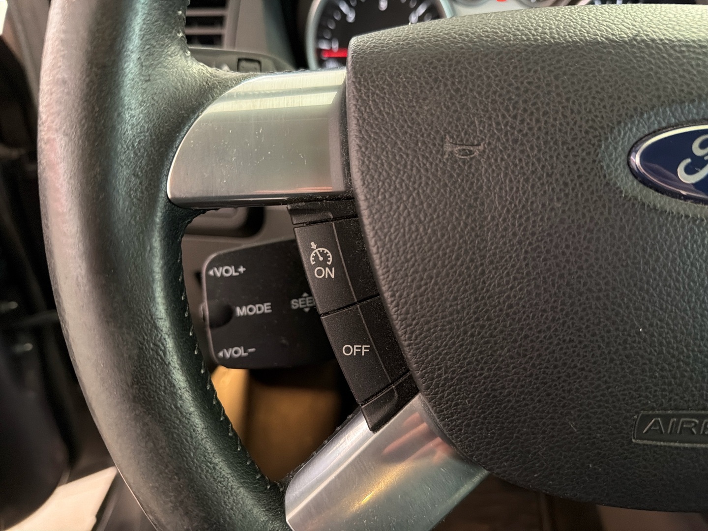FORD Kuga 2012