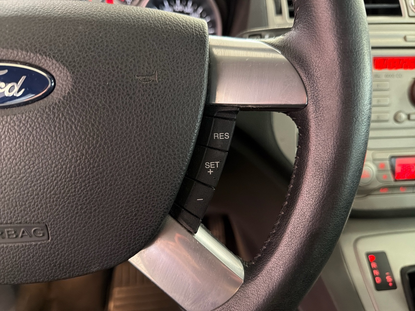 FORD Kuga 2012