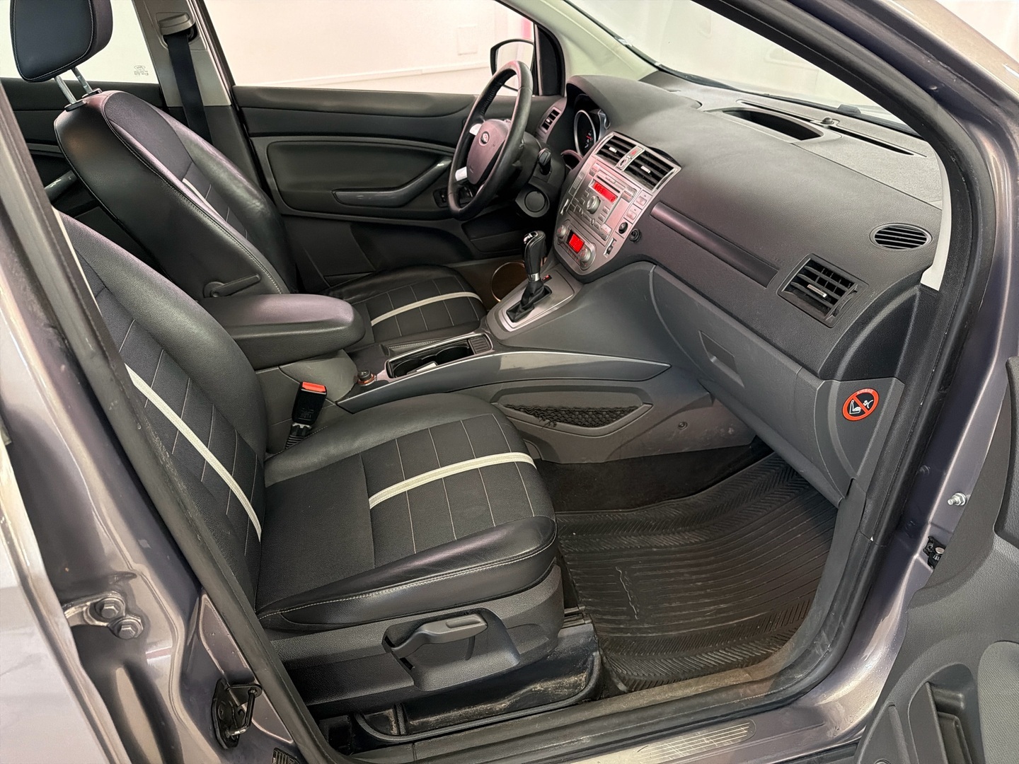FORD Kuga 2012