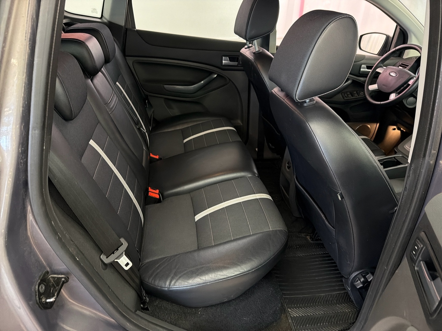 FORD Kuga 2012
