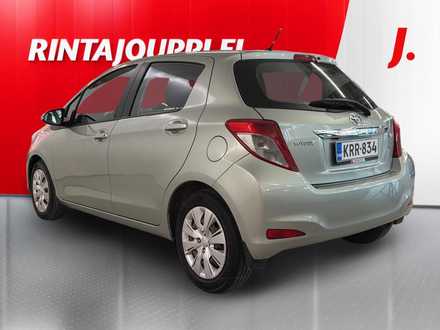 TOYOTA Yaris 2012