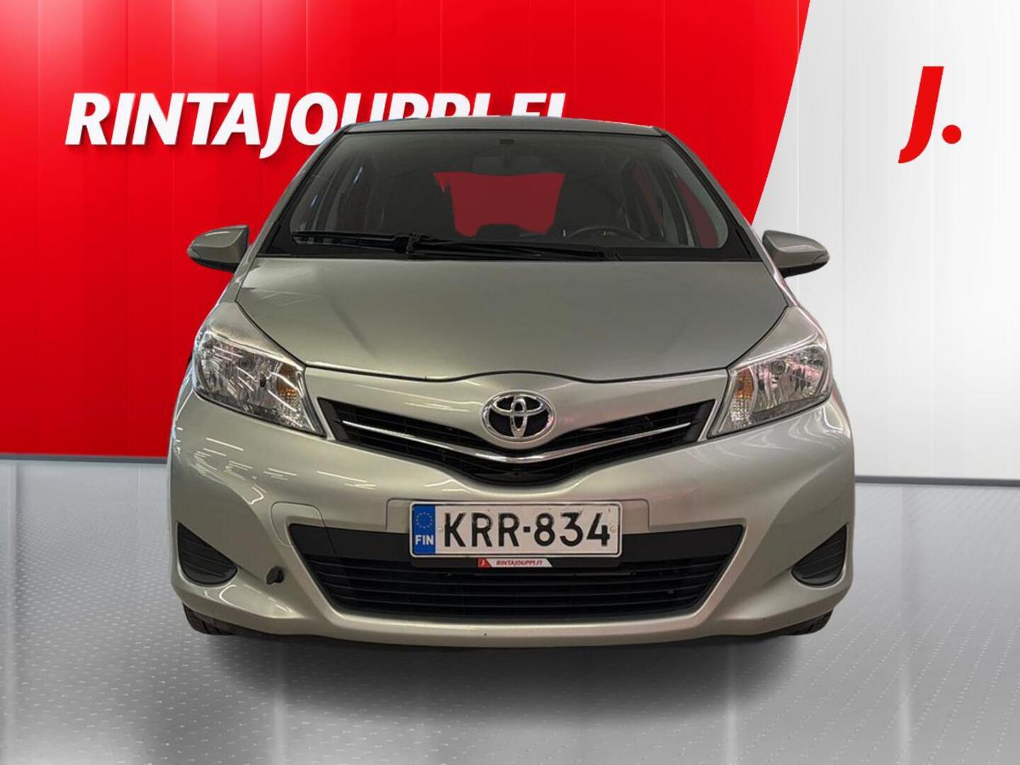 TOYOTA Yaris 2012