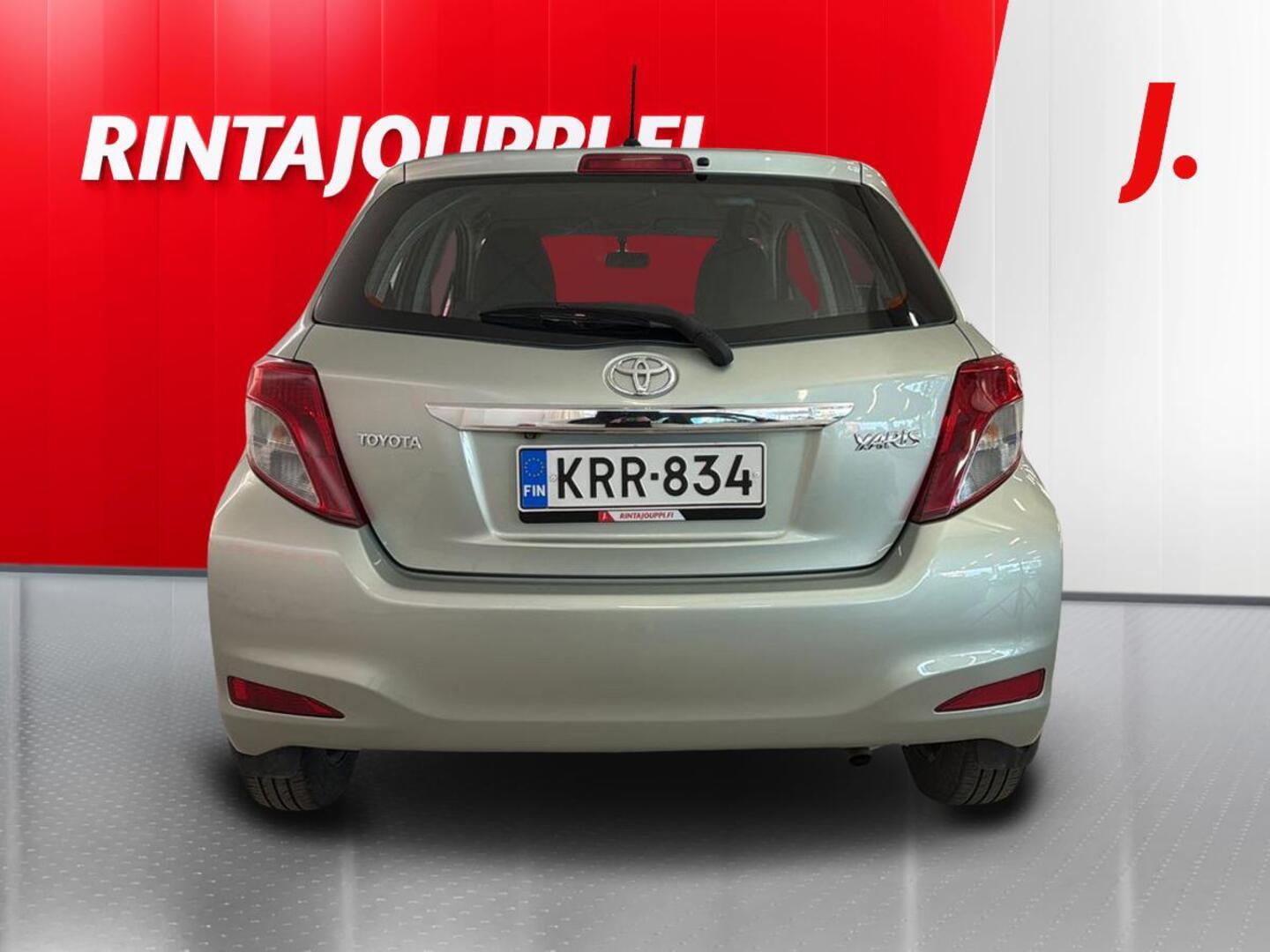 TOYOTA Yaris 2012