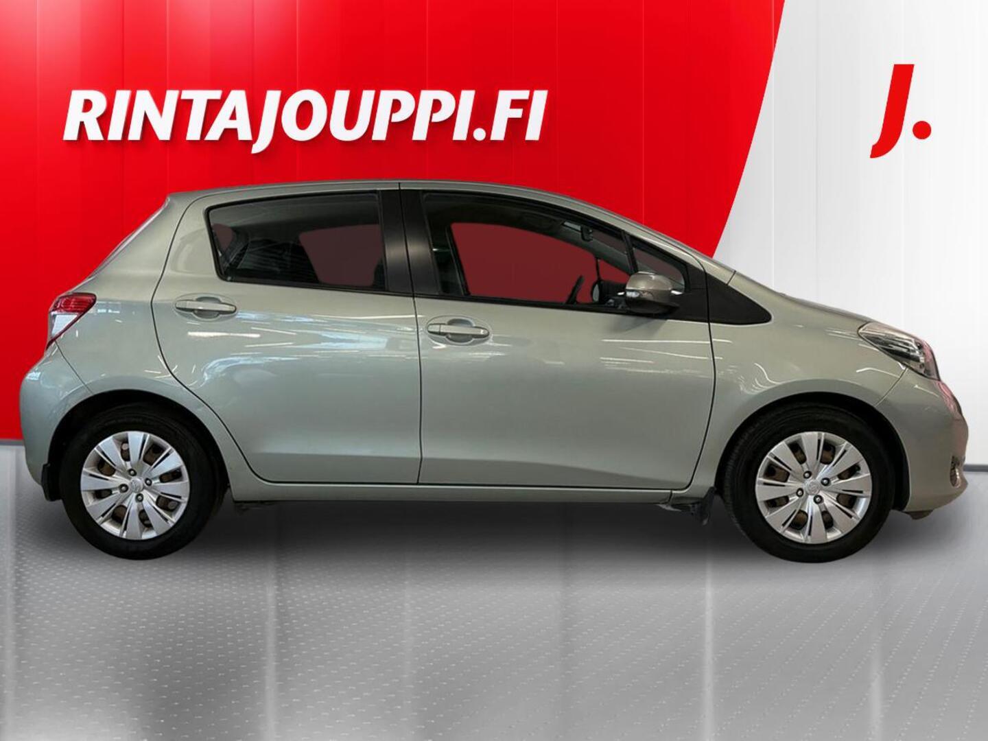 TOYOTA Yaris 2012