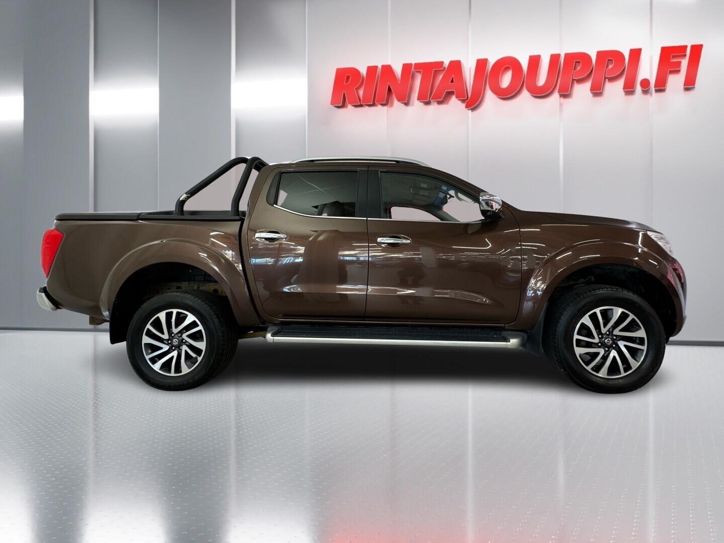 NISSAN Navara 2016