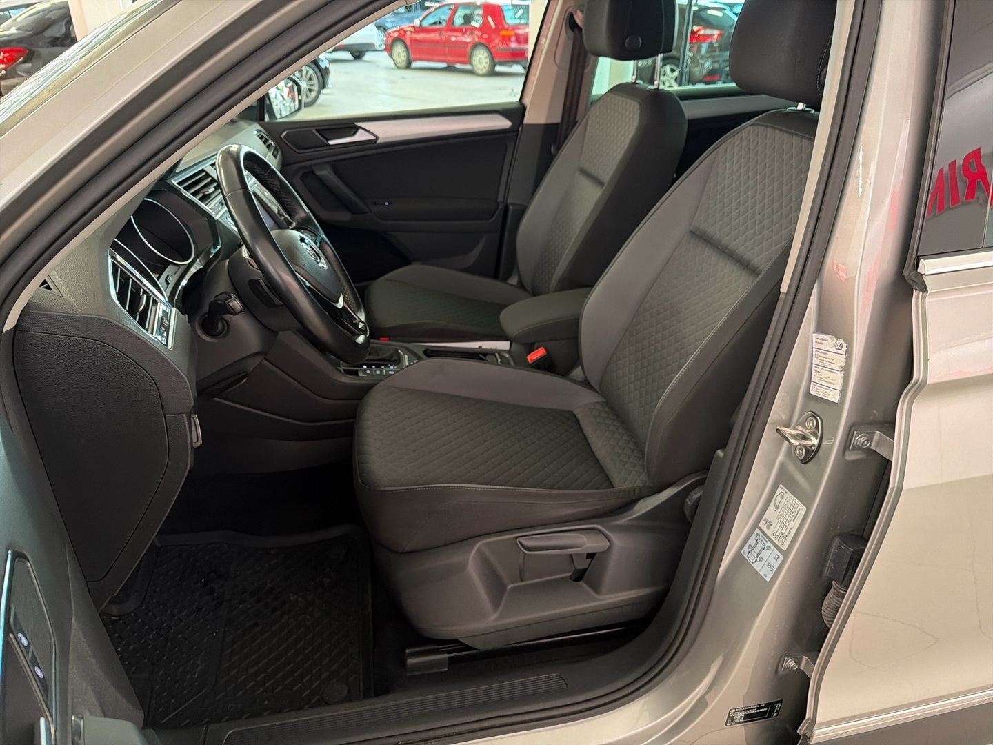 VOLKSWAGEN Tiguan 2017