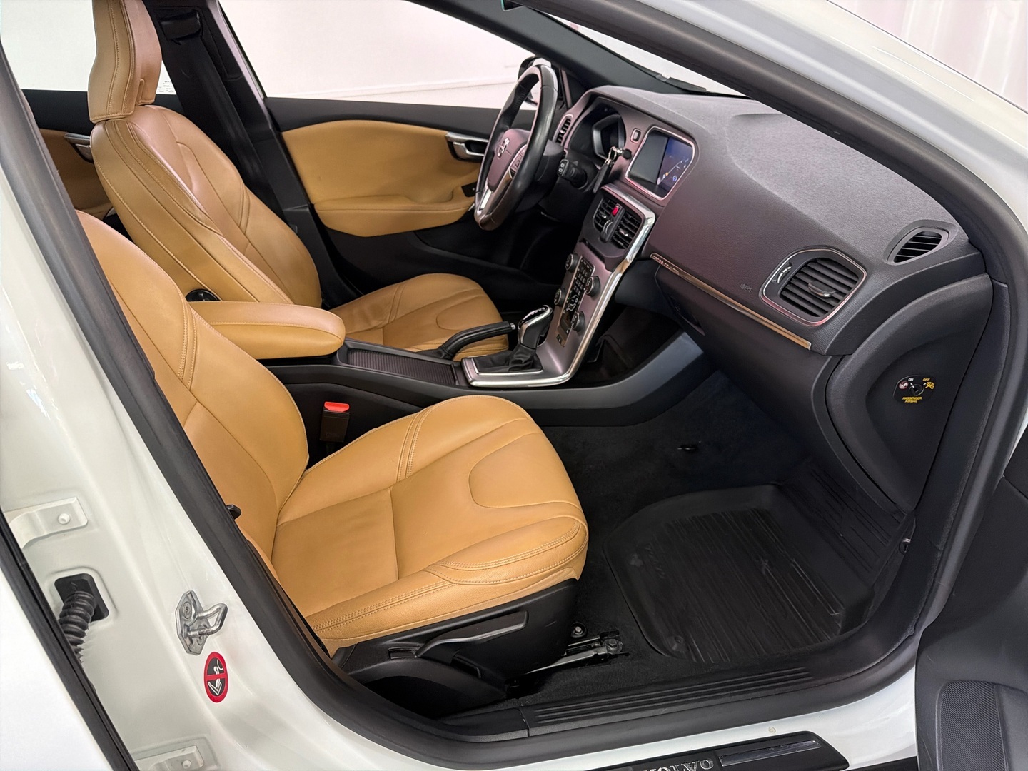 VOLVO V40 Cross Country 2017