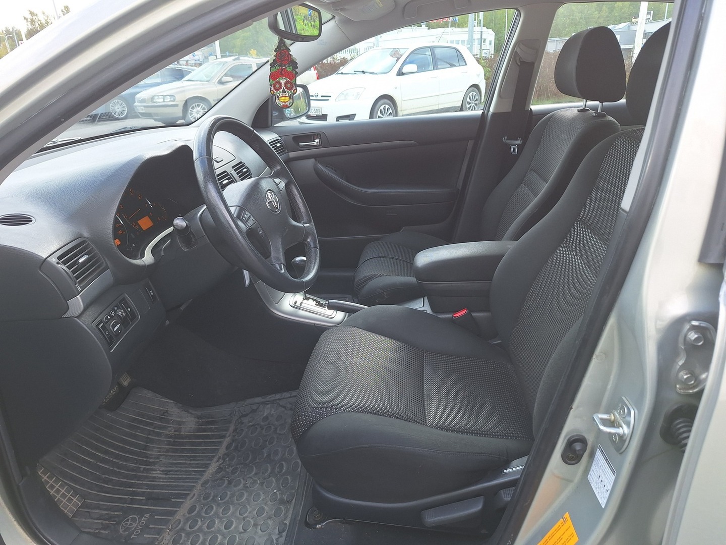 TOYOTA Avensis 2006
