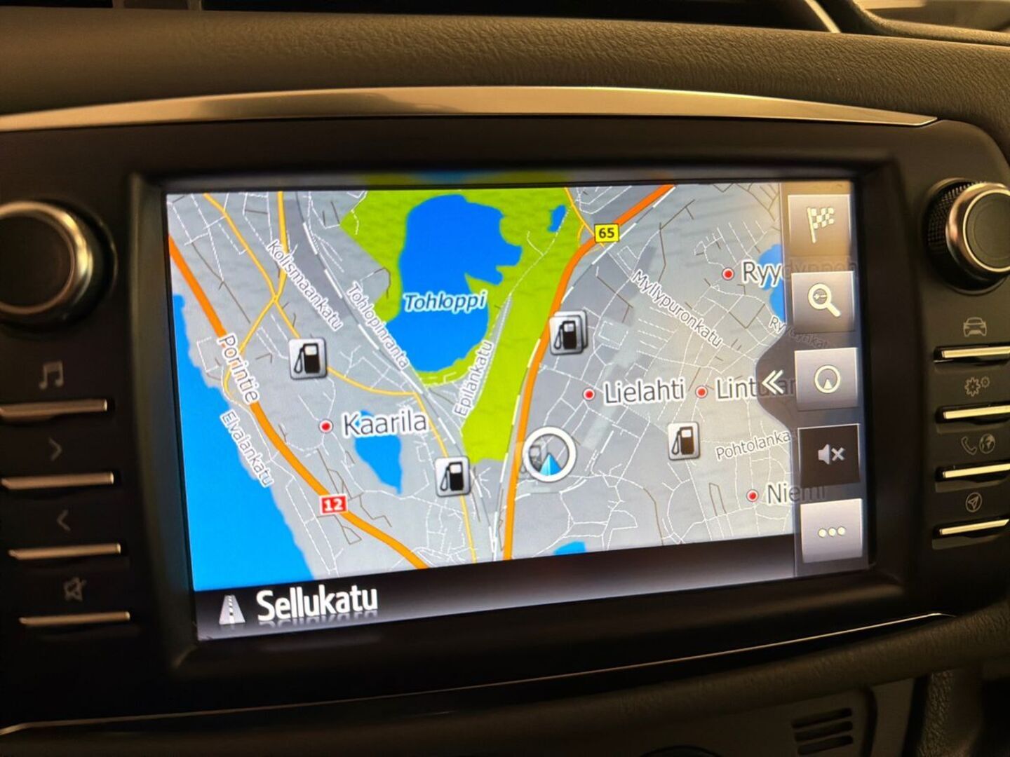 TOYOTA Yaris 2018