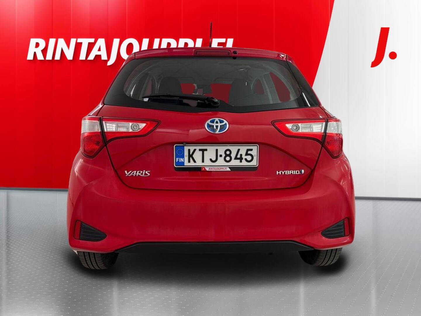 TOYOTA Yaris 2018