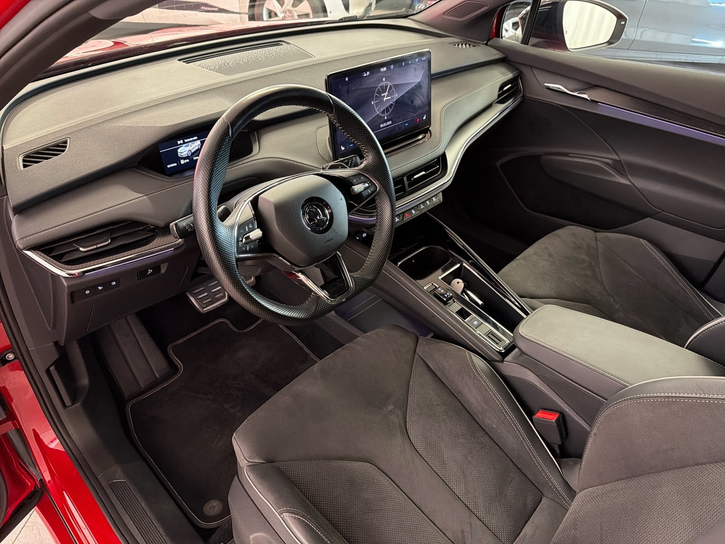 SKODA Enyaq 2023