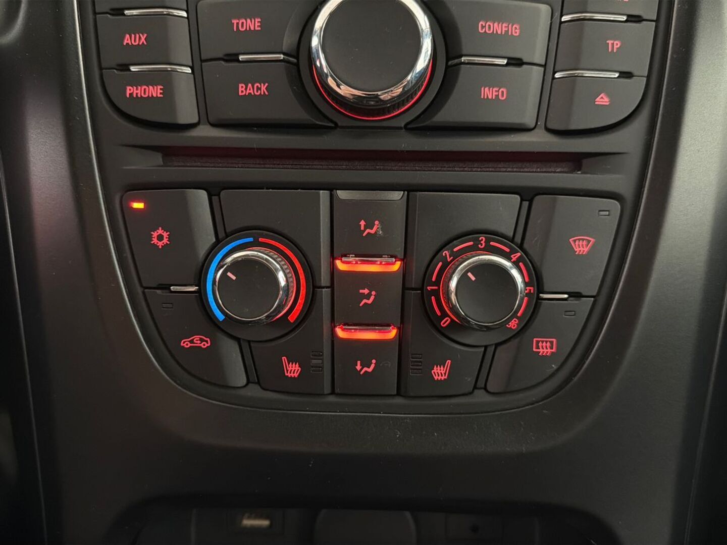OPEL Astra 2015