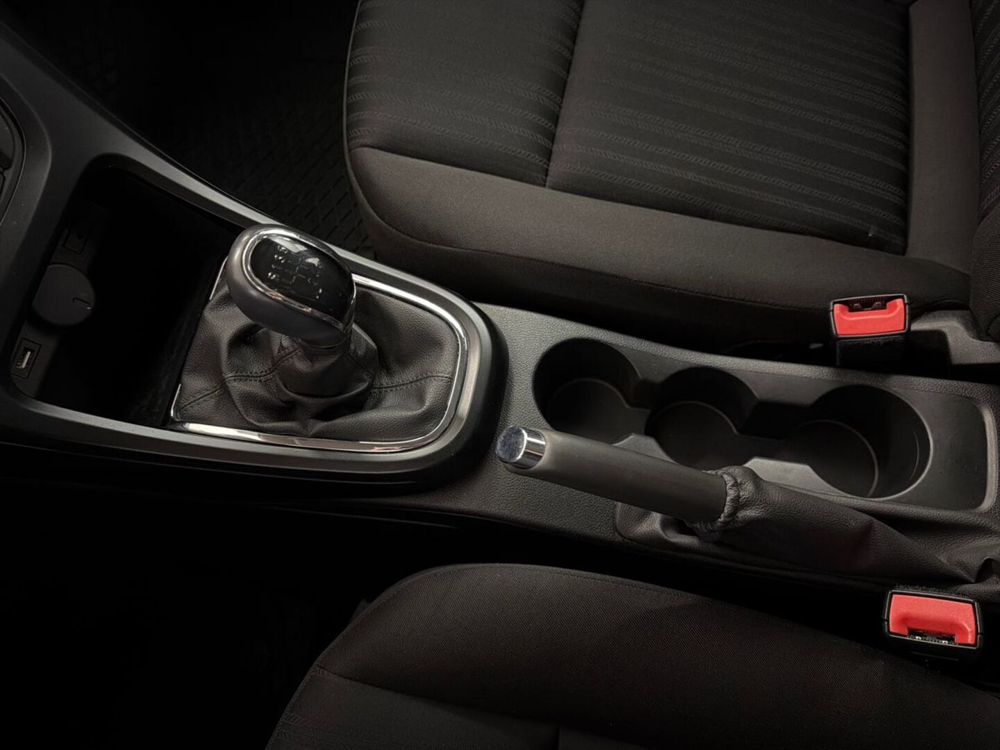 OPEL Astra 2015