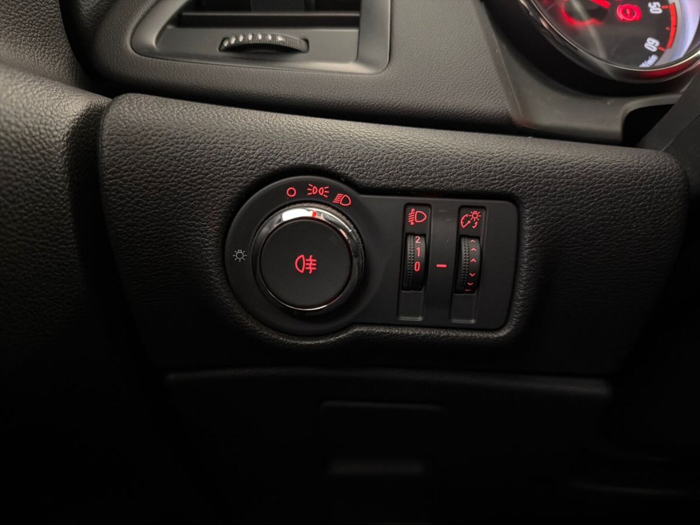OPEL Astra 2015