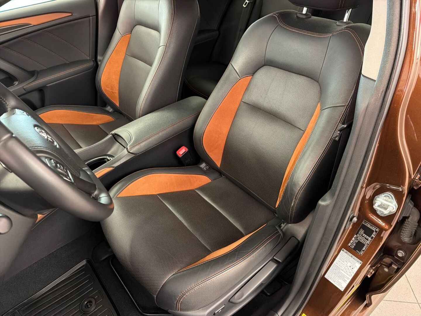 TOYOTA Avensis 2016