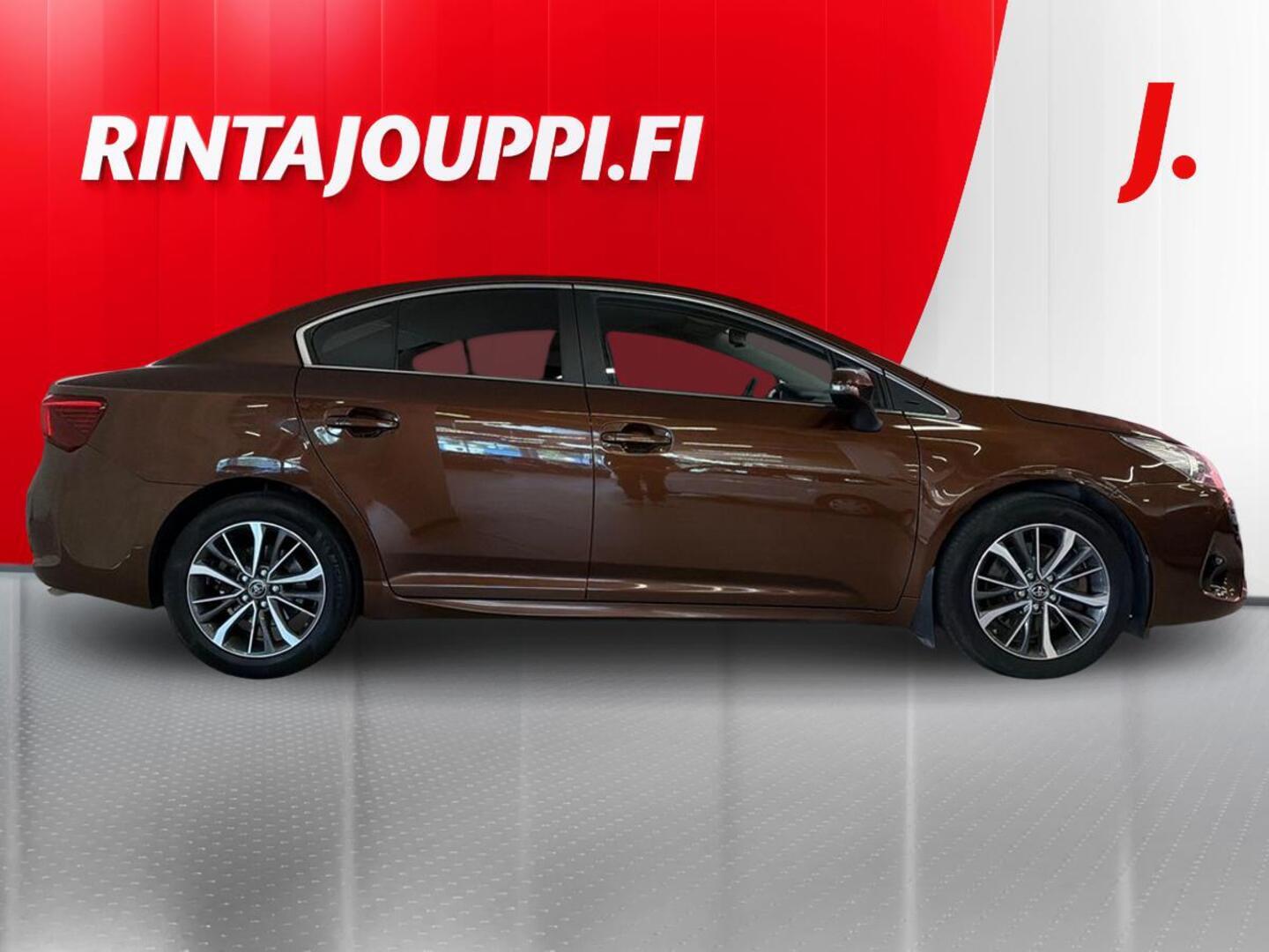 TOYOTA Avensis 2016