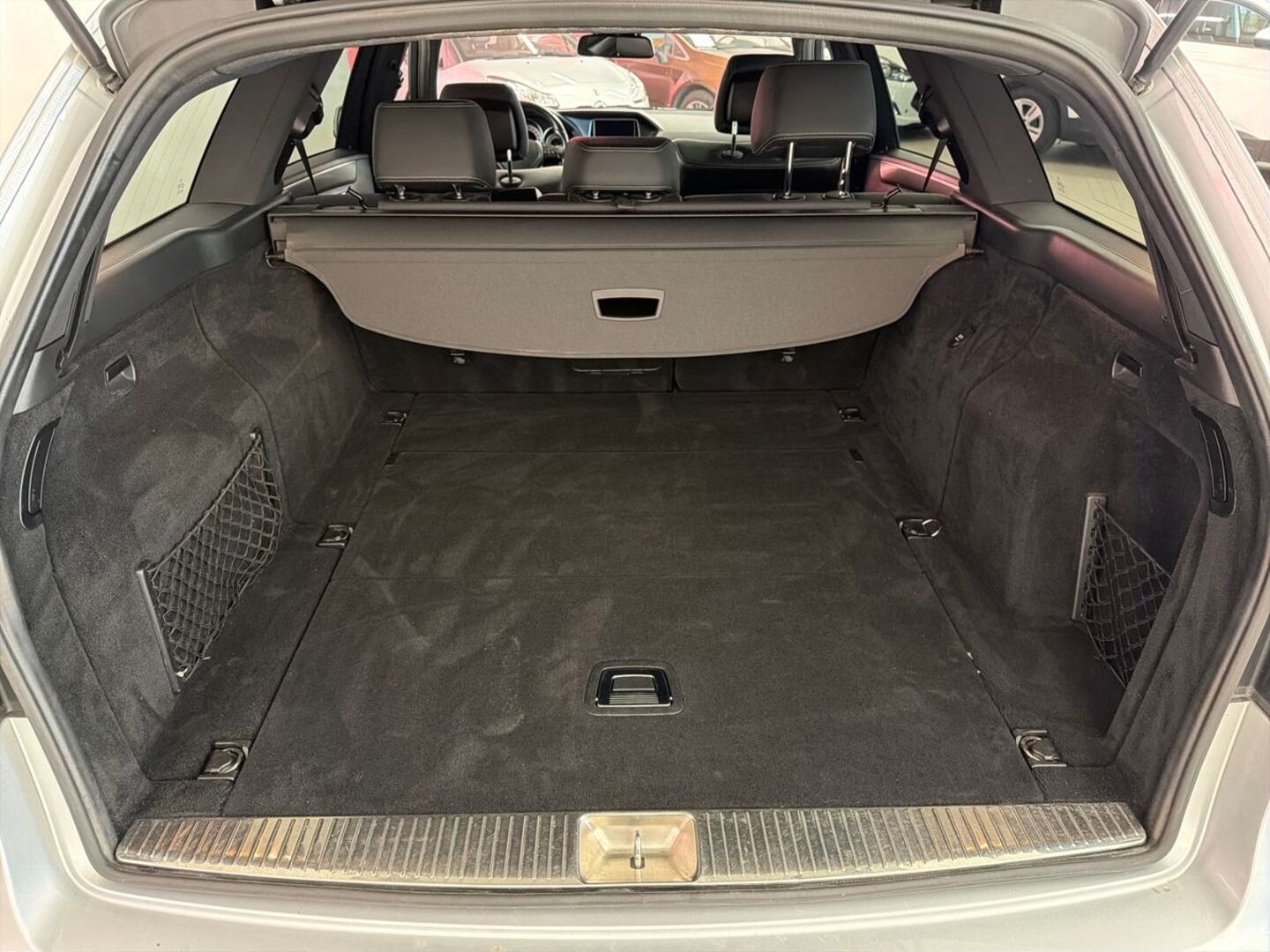 MERCEDES-BENZ E 11