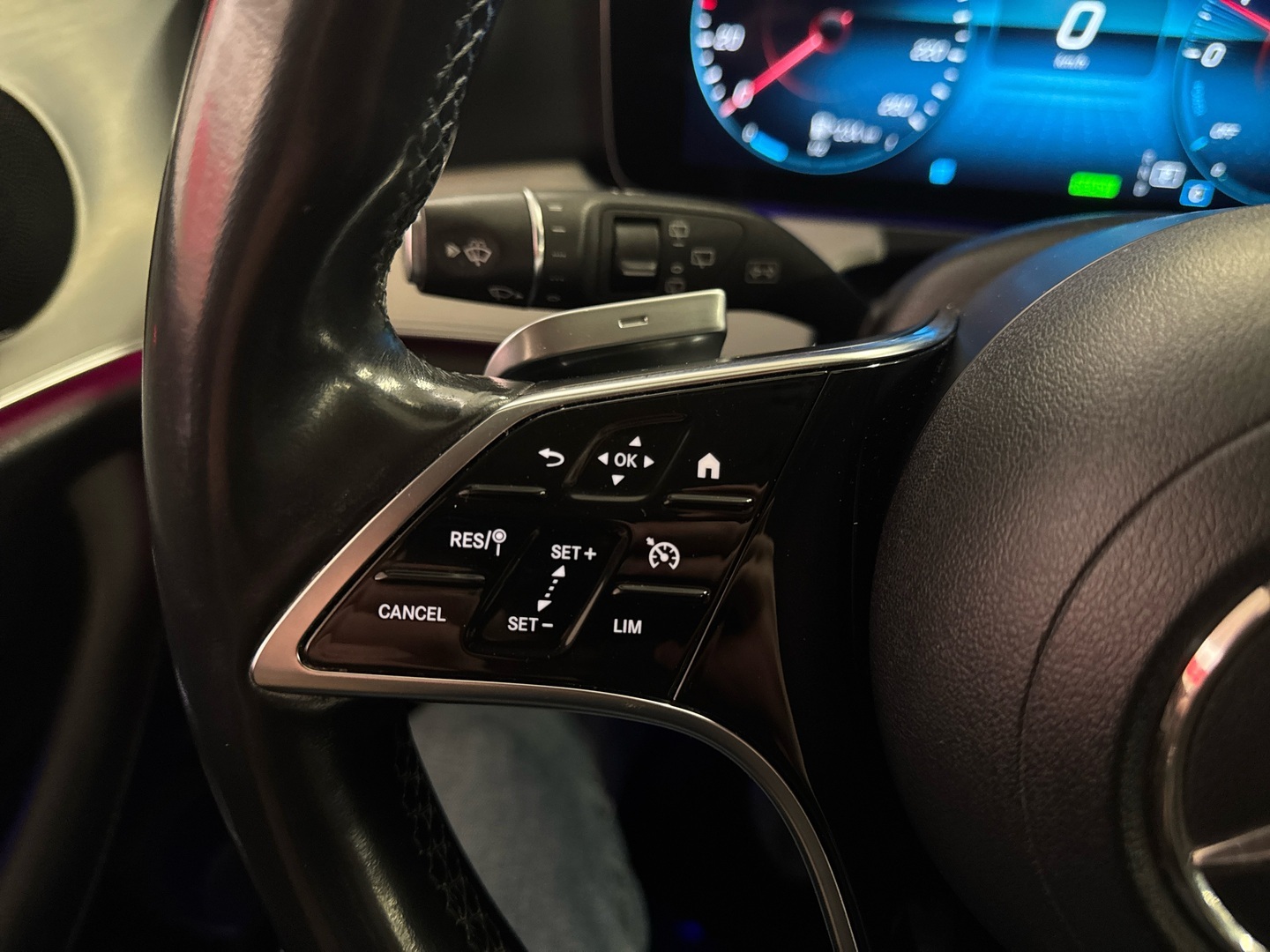 MERCEDES-BENZ E 2021