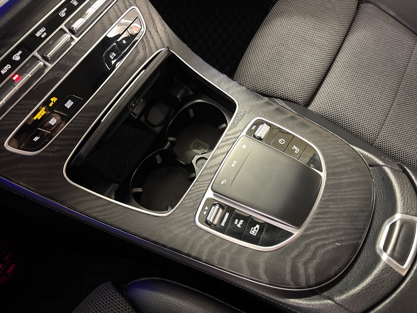 MERCEDES-BENZ E 2021