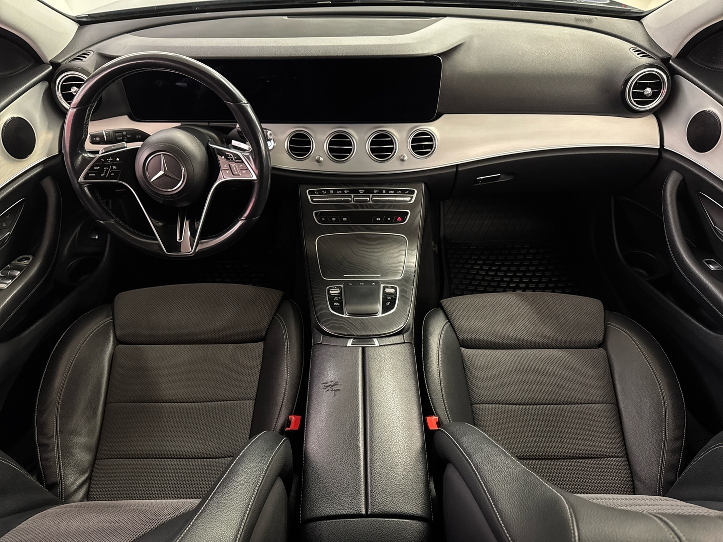 MERCEDES-BENZ E 2021