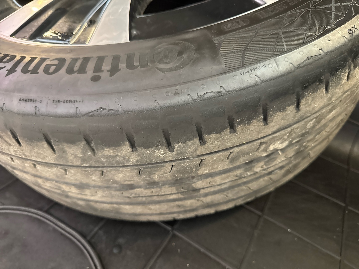 MERCEDES-BENZ E 2021