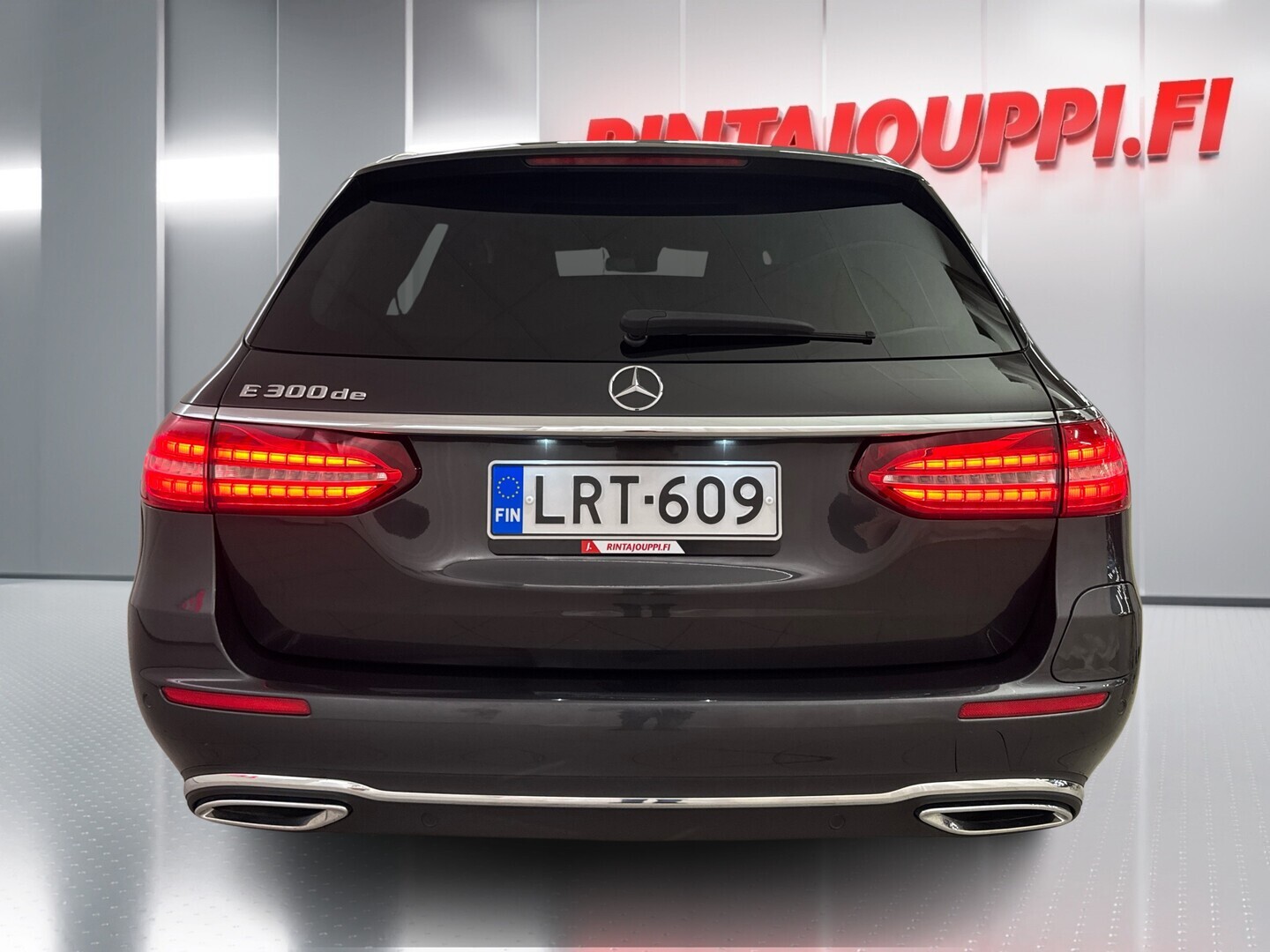 MERCEDES-BENZ E 2021