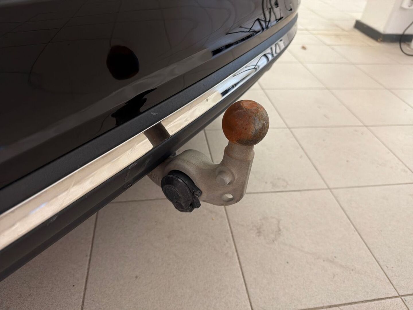 VOLVO V60 2023