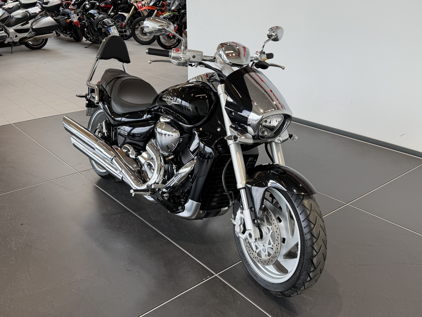 SUZUKI INTRUDER 2008