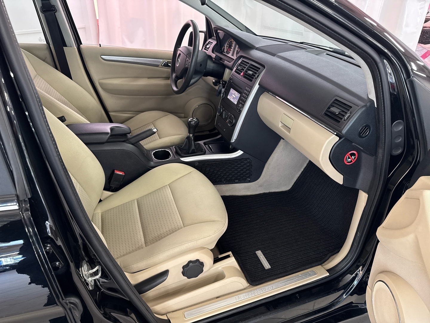 MERCEDES-BENZ B 2010