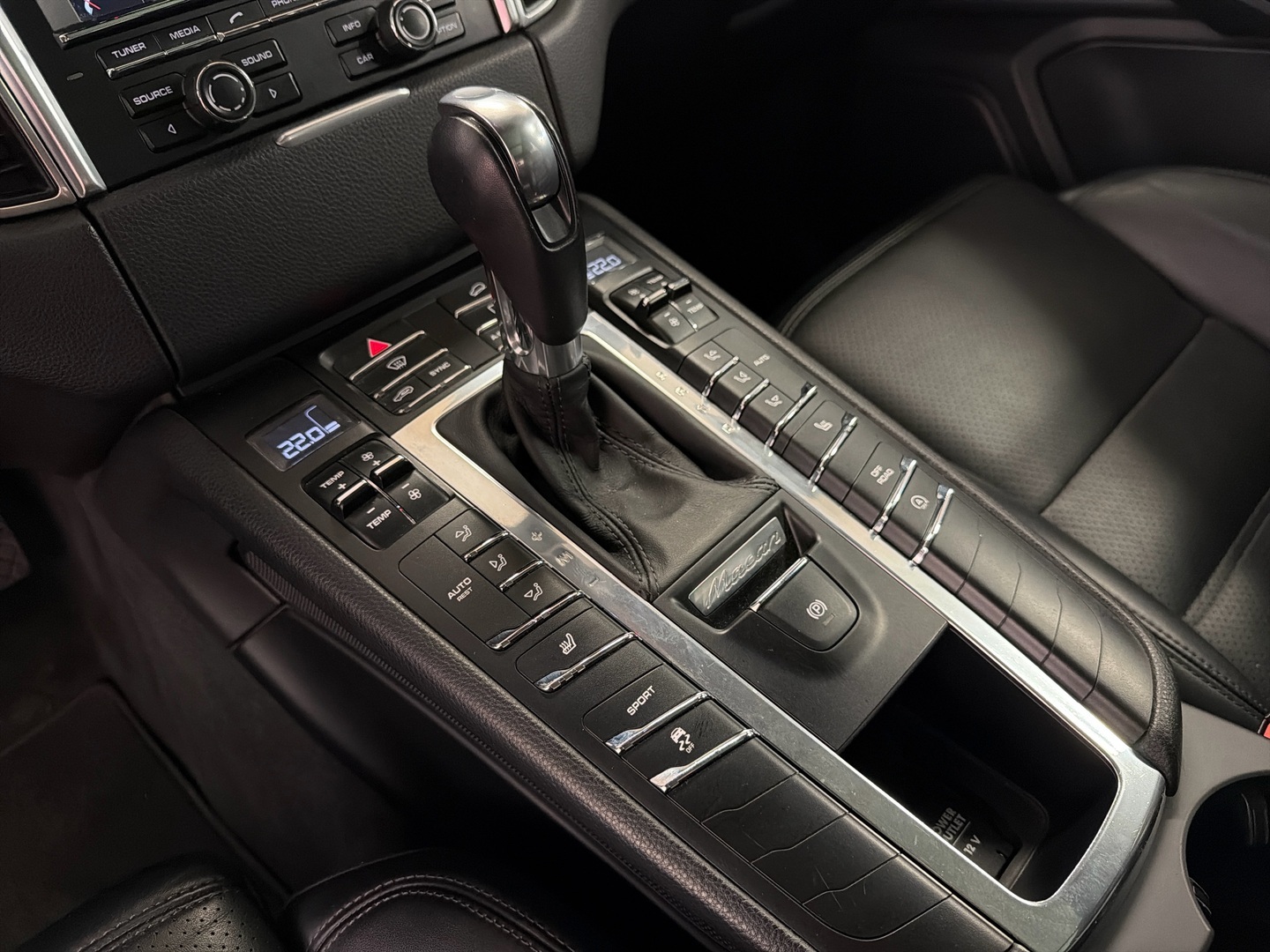 PORSCHE Macan 2015