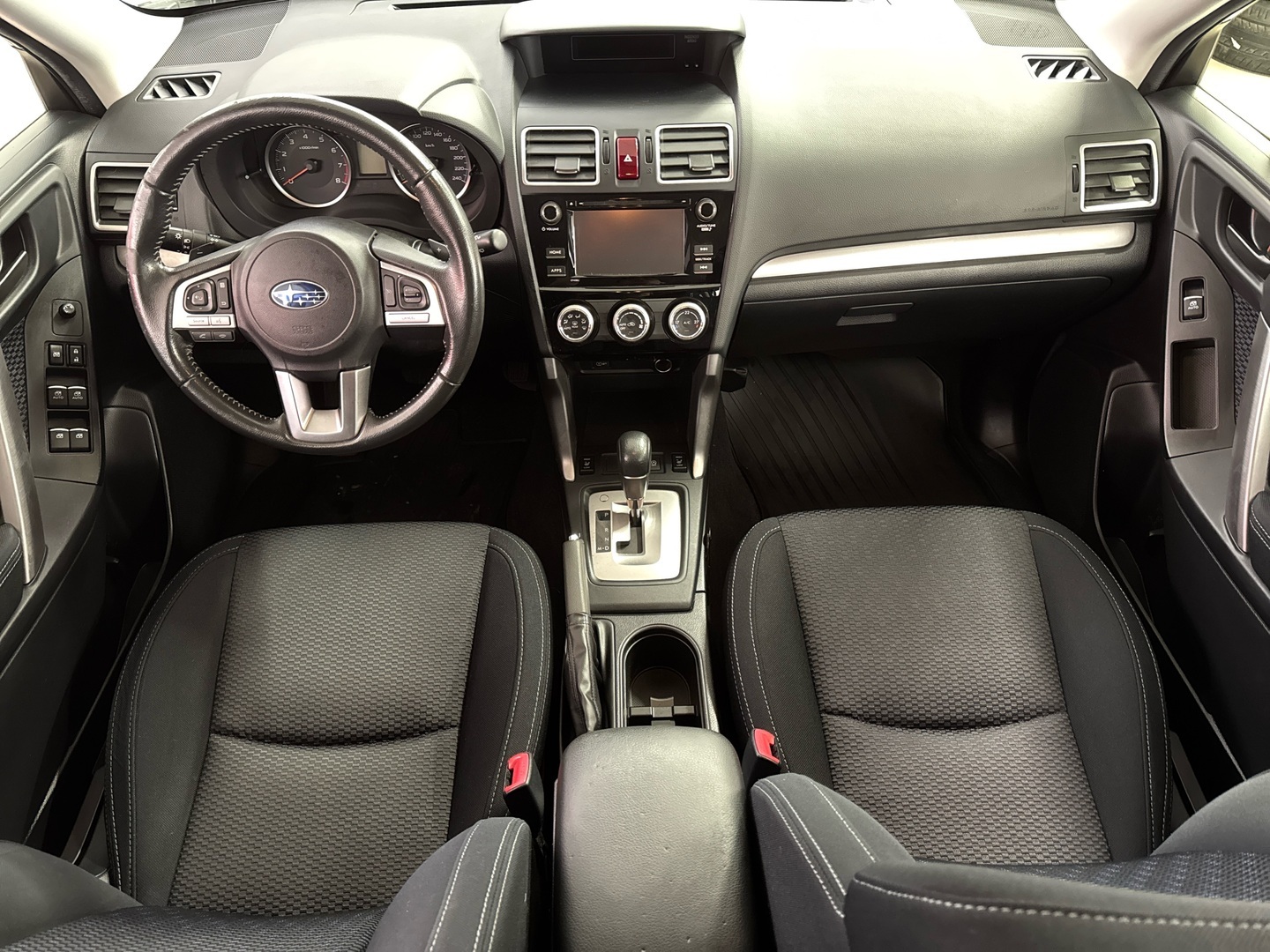 SUBARU Forester 2016