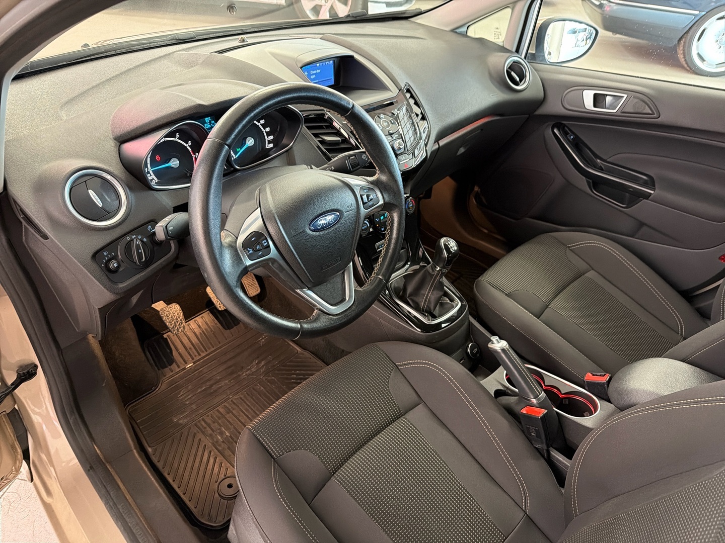 FORD Fiesta 2016