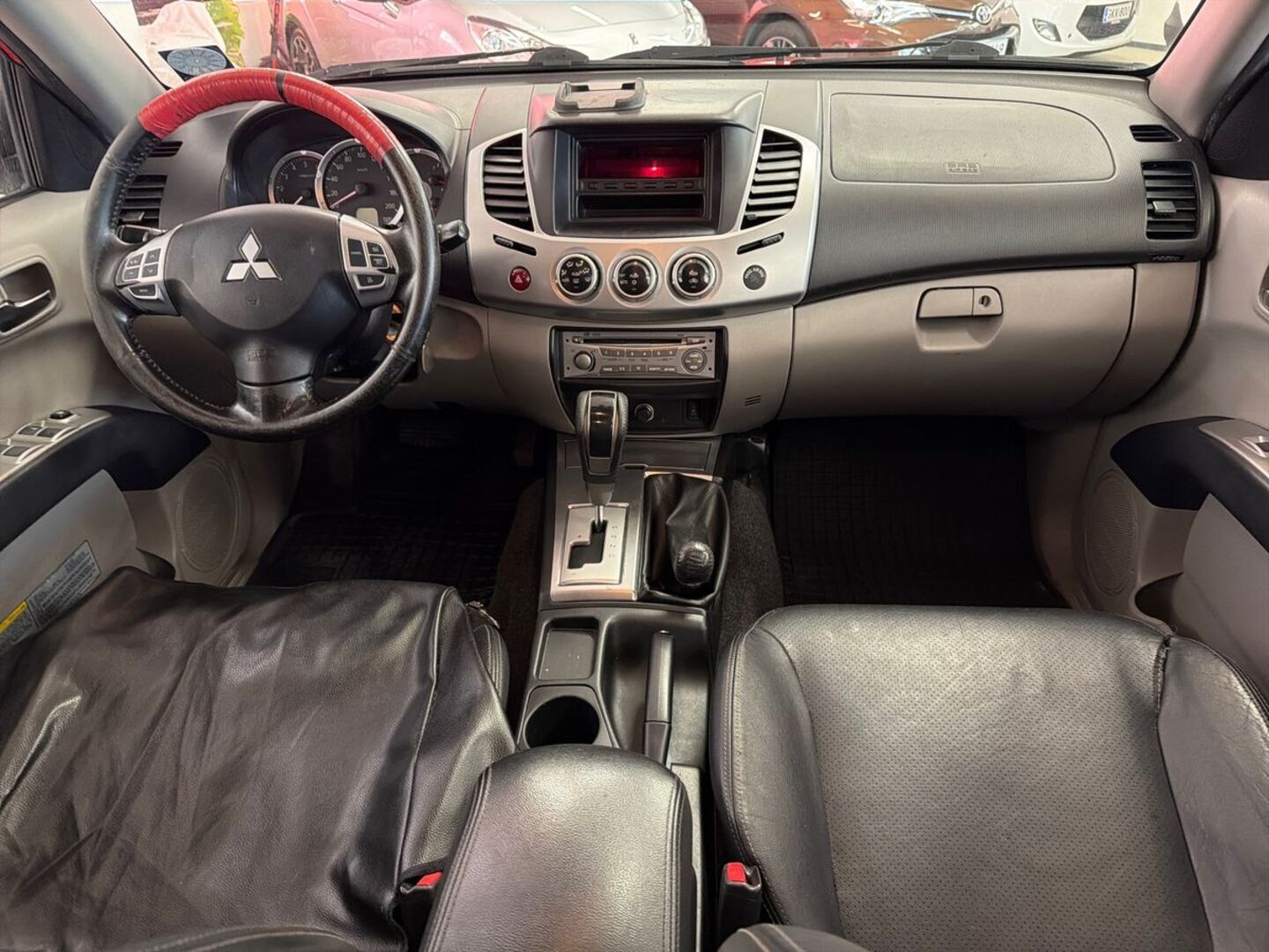 MITSUBISHI L200 13