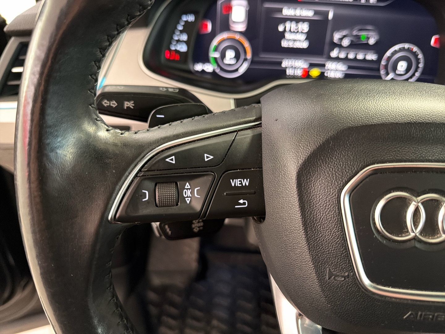 AUDI Q7 2017